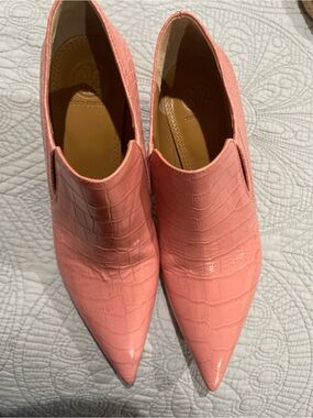 Tory Burch Coral Pink Croc-Embossed Pointed Mules
